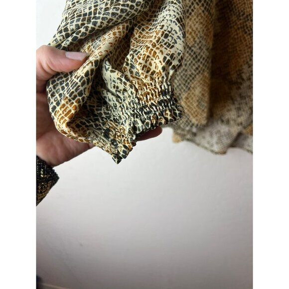 Ava & Viv Sz 1X Animal Print Snake Print Tan Grey Flowy Blouse - Picture 3 of 8